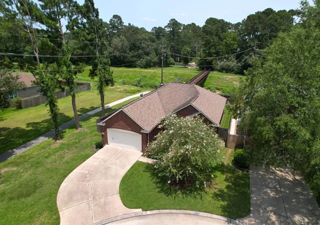 Homes for sale in Kingwood, TX | 1914 Eastwood Lake Ct, Kingwood, TX 77339 | MLS# 69072476