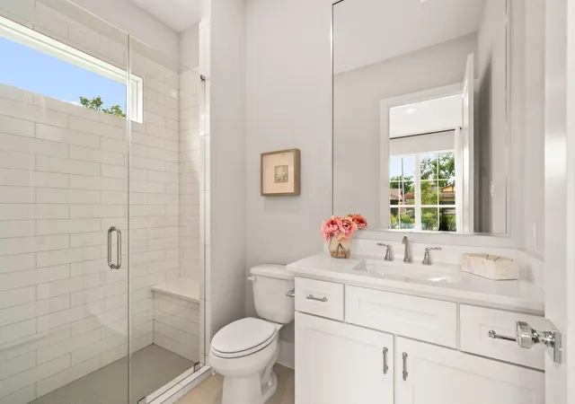 10th image of 14014 Queensbury Ln, Houston, TX 77079 | MLS# 65739064