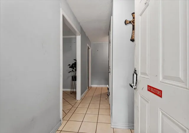 4th image of 23011 Bayleaf Dr, Spring, TX 77373 | MLS# 24130523