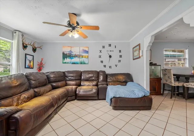 5th image of 23011 Bayleaf Dr, Spring, TX 77373 | MLS# 24130523