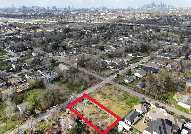 Photo 3 of Land for sale at 1205 Vera Lou St, Houston, TX 77051 | MLS# 9435807 | Listing updated on 2026-09-03