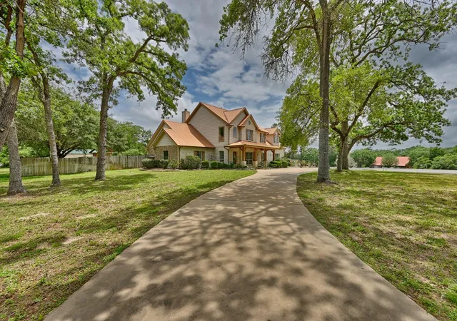 Photo 2 of Single family home for sale at 5960 N Highway 36, Bellville, TX 77418 | MLS# 44398191 | Listing updated on 2026-06-15