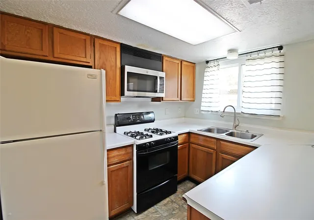 Photo 4 of Townhouse for sale at 2041 Country Village Blvd #A, Humble, TX 77338 | MLS# 69676340 | Listing updated on 2026-07-26