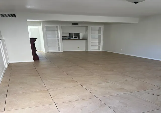 image of 6111 Beverly Hill St #78, Houston, TX 77057 | MLS# 9224408