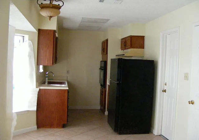 Photo 4 of Single family home for sale at 1615 Mosher Ln, Houston, TX 77088 | MLS# 78867207 | Listing updated on 2026-09-04
