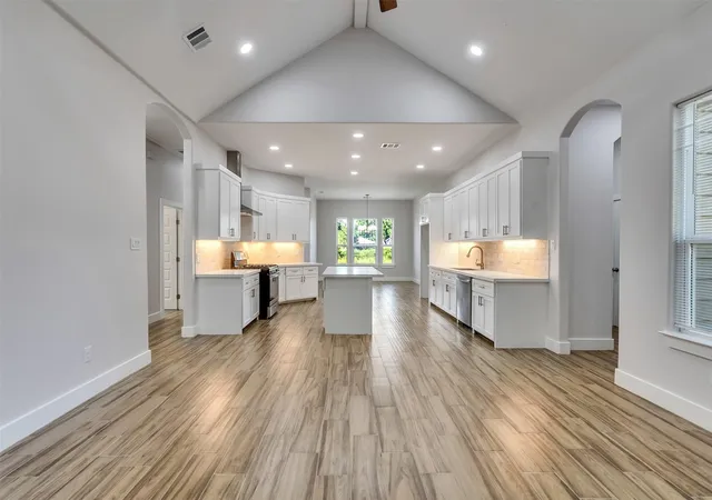 Photo 3 of Single family home for sale at 4106 Hill Ave, Dickinson, TX 77539 | MLS# 22319493 | Listing updated on 2026-09-12