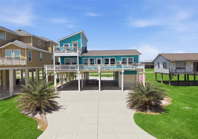 Photo 1 of Single family home for sale at 1014 Seashell Dr, Freeport, TX 77541 | MLS# 22078105 | Listing updated on 2026-08-29