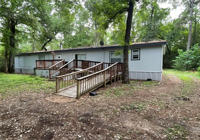 Photo 2 of Sale Pending at 24746 Country Oaks Blvd, Montgomery, TX 77316 | MLS# 35848764 | Listing updated on 2026-08-19