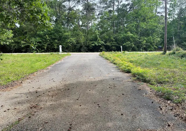 Photo 4 of Sale Pending at 24746 Country Oaks Blvd, Montgomery, TX 77316 | MLS# 35848764 | Listing updated on 2026-08-19