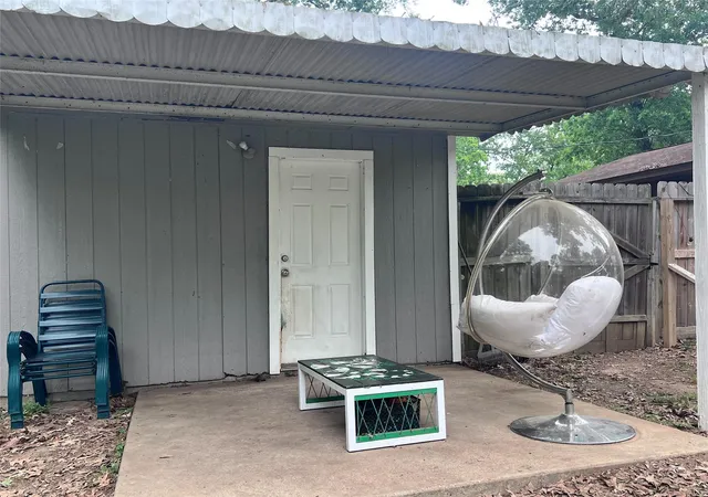 5th image of 444 Stevens Ln, Livingston, TX 77351 | MLS# 85992396