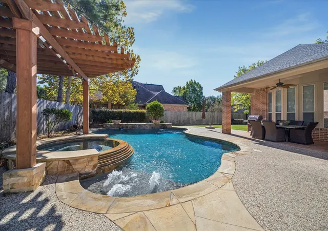 Photo 1 of Single family home for sale at 6014 Shady Alcove Ct, Kingwood, TX 77345 | MLS# 89123497 | Listing updated on 2026-09-14