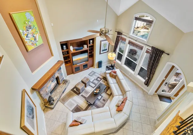 Photo 3 of Single family home for sale at 6014 Shady Alcove Ct, Kingwood, TX 77345 | MLS# 89123497 | Listing updated on 2026-09-14