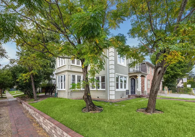 1st image of 1220 W Gray St, Houston, TX 77019 | MLS# 58088278