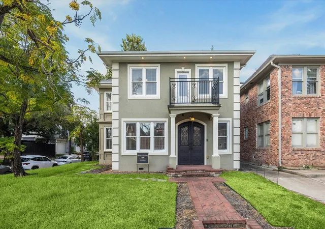 2nd image of 1220 W Gray St, Houston, TX 77019 | MLS# 58088278