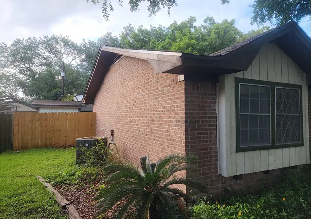 image of 3009 Del Monte Ave, Bay City, TX 77414 | MLS# 92136857