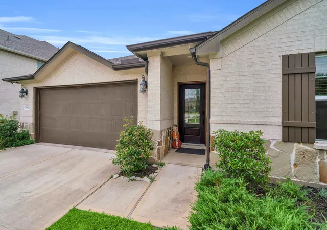 Photo 1 of Single family home for sale at 2082 Gadwall Dr, Conroe, TX 77384 | MLS# 16160568 | Listing updated on 2026-09-06