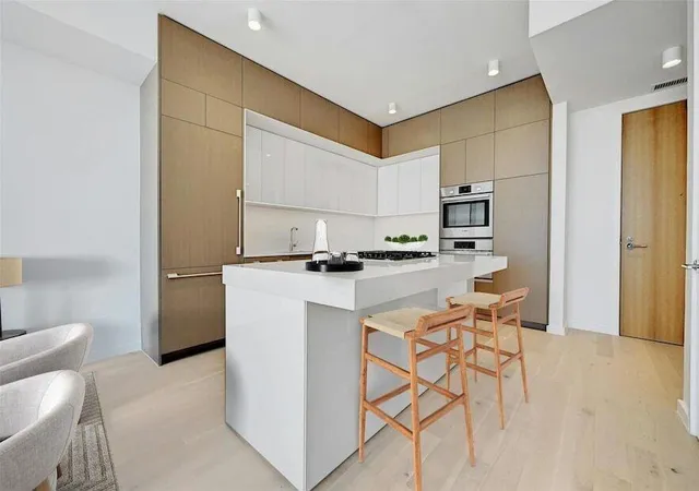 4th image of 313 W 17Th St #1903, Austin, TX 78701 | MLS# 56972491