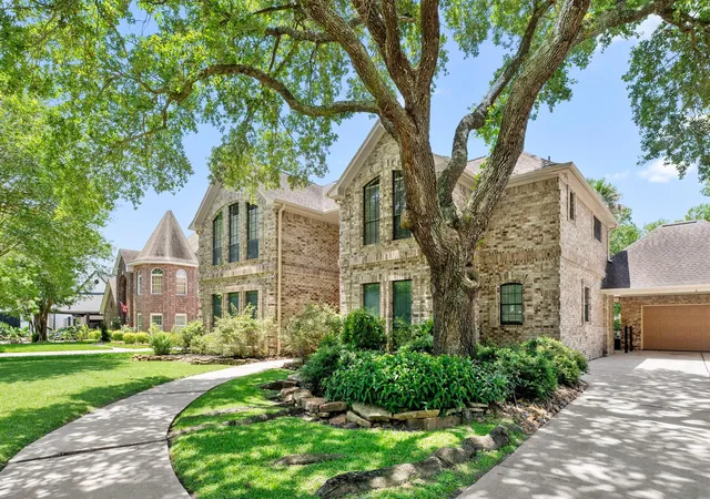 Photo 1 of Sale Pending at 7810 Magnolia Cvs Ct, Humble, TX 77346 | MLS# 13477358 | Listing updated on 2026-09-11