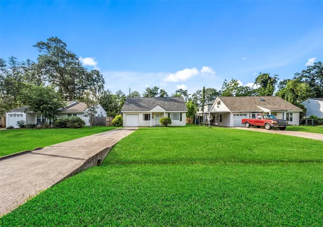 3rd image of 1034 Lamonte Ln, Houston, TX 77018 | MLS# 28228237