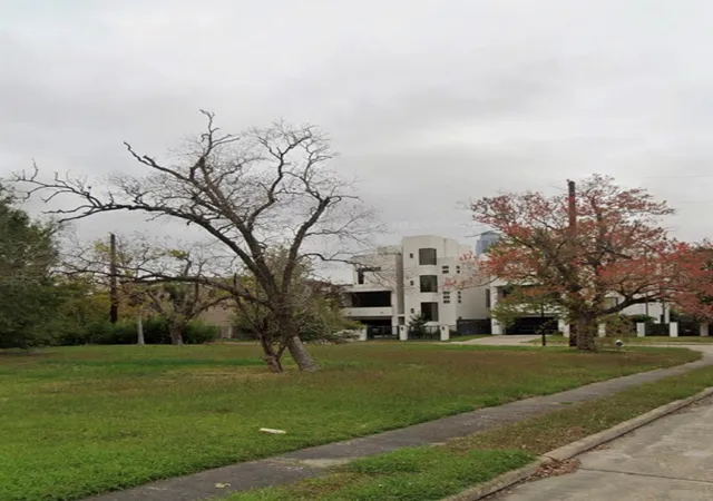 Photo 1 of Land for sale at 5502 Mcculloch Cir, Houston, TX 77056 | MLS# 74297961 | Listing updated on 2026-09-02