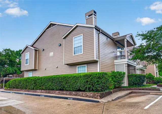 2nd image of 1880 White Oak Dr #143, Houston, TX 77009 | MLS# 20826624