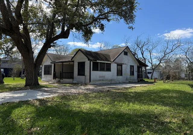 4th image of 3122 Hamilton St, La Porte, TX 77571 | MLS# 33298779