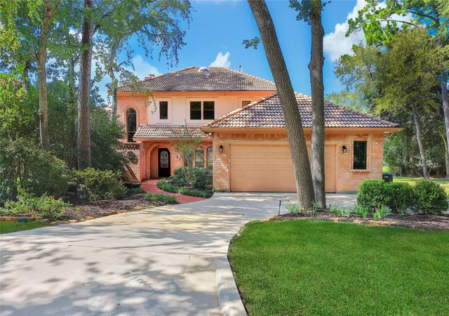 2nd image of 142 Lakeside Dr, Montgomery, TX 77356 | MLS# 9866335