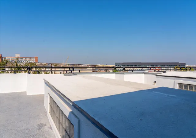 5th image of 310 S Jensen Dr #1, Houston, TX 77003 | MLS# 93641927