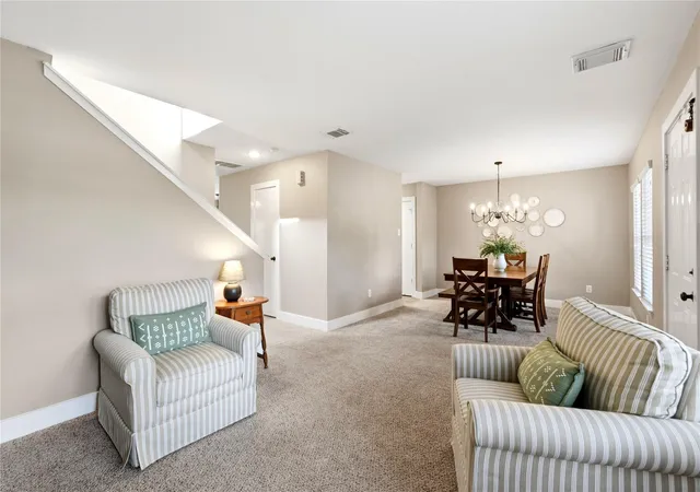 5th image of 427 Laurel Timbers Dr, Kingwood, TX 77339 | MLS# 37360487