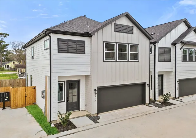 Photo 1 of Single family home for sale at 241 Rebecca St #B, Houston, TX 77022 | MLS# 53599314 | Listing updated on 2026-08-06