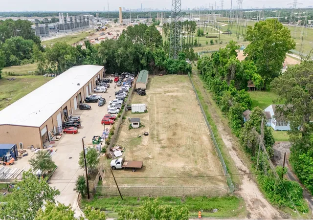 Photo 3 of Land for sale at 4628 Allum Rd, Houston, TX 77045 | MLS# 88868998 | Listing updated on 2026-05-27