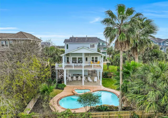 1st image of 13414 Binnacle Wy, Galveston, TX 77554 | MLS# 35334675
