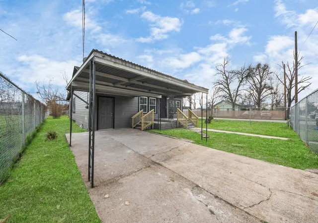 5th image of 2508 Melbourne St, Houston, TX 77026 | MLS# 24923495
