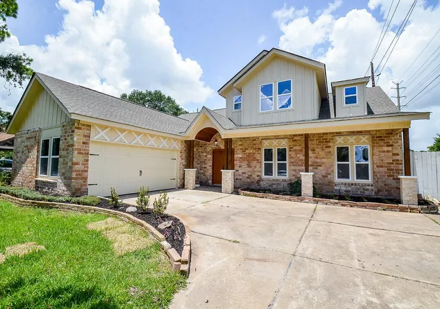 Photo 3 of Single family home for sale at 2662 Williams Grant St, Sugar Land, TX 77479 | MLS# 89551706 | Listing updated on 2026-09-28