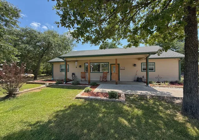 Photo 2 of Sale Pending at 11381 Cr 245, Oakwood, TX 75855 | MLS# 30791222 | Listing updated on 2026-09-02