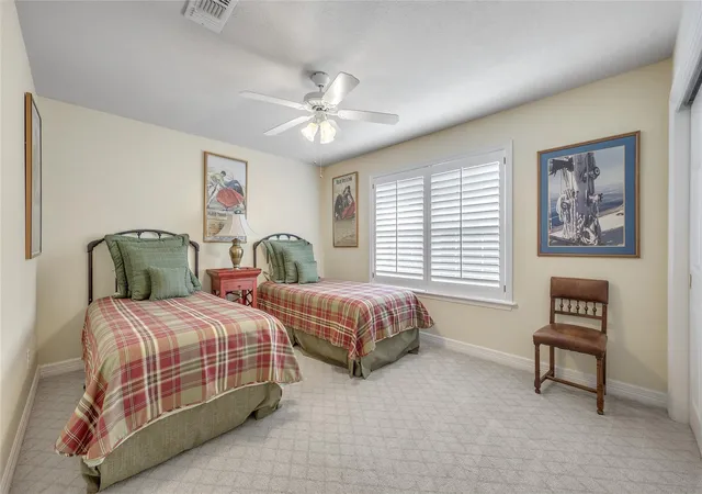 11th image of 902 Grand Oaks Cir, College Station, TX 77840 | MLS# 75139361