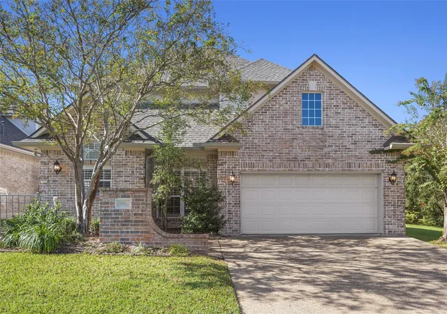 1st image of 902 Grand Oaks Cir, College Station, TX 77840 | MLS# 75139361
