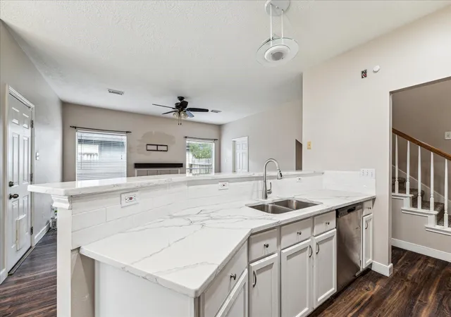 Photo 2 of Single family home for sale at 11902 Oakner Dr, Tomball, TX 77377 | MLS# 7877160 | Listing updated on 2026-09-08