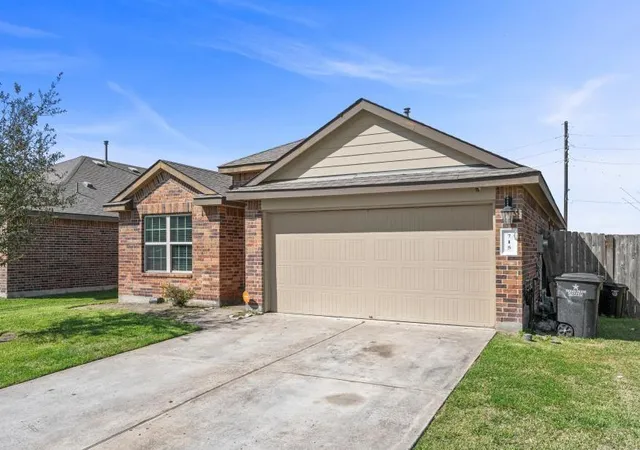 Photo 2 of Single family home for sale at 715 Harvest Blf Dr, Rosharon, TX 77583 | MLS# 11602792 | Listing updated on 2026-07-07