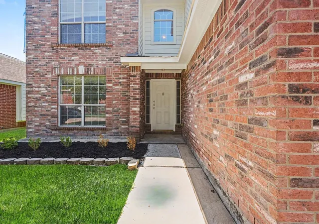 Homes for sale in Tomball, TX | 18427 Madisons Crossing Ln, Tomball, TX 77375 | MLS# 42463913