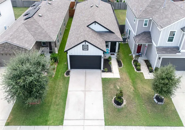 Photo 3 of Single family home for sale at 14539 Maple Field Dr, Houston, TX 77069 | MLS# 66623214 | Listing updated on 2026-09-12