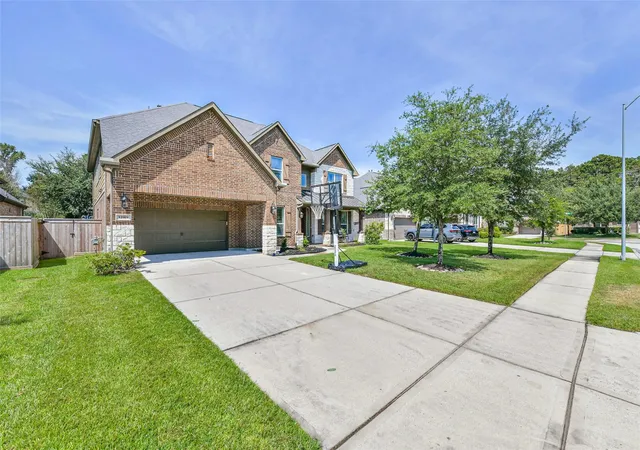 Photo 3 of Single family home for sale at 12919 Wickerhill Falls Ct, Humble, TX 77346 | MLS# 65468626 | Listing updated on 2026-09-05