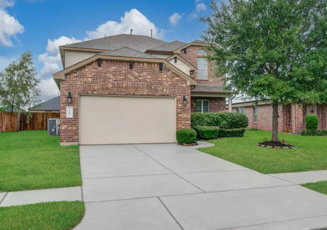 2nd image of 2207 Manchester Crossing Dr, Fresno, TX 77545 | MLS# 88981384