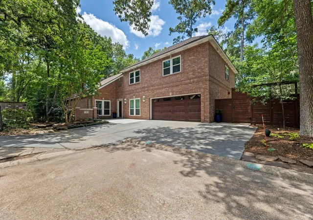 Photo 1 of Sale Pending at 17 Buttonbush Ct, Spring, TX 77380 | MLS# 26879729 | Listing updated on 2026-09-03