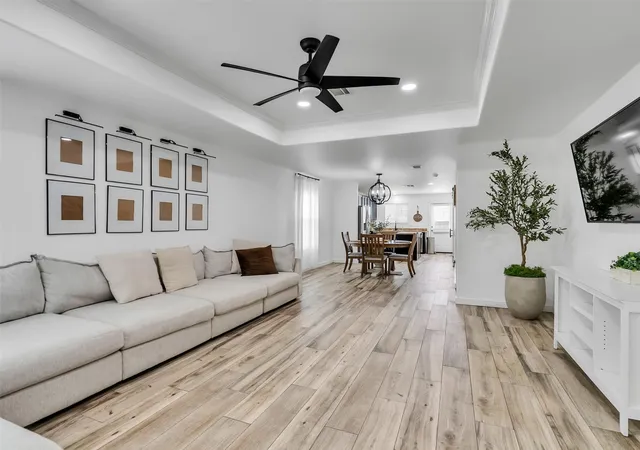Photo 3 of Single family home for sale at 14114 Pecan Hl Ct, Houston, TX 77048 | MLS# 34536519 | Listing updated on 2026-09-12