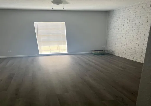 5th image of 12151 Sharpview Dr, Houston, TX 77072 | MLS# 77248371