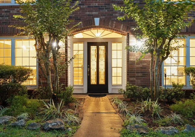 3rd image of 4419 Three Rivers Dr, Sugar Land, TX 77478 | MLS# 96693545