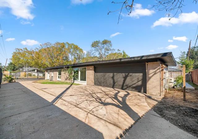43rd image of 5747 Jackwood St, Houston, TX 77096 | MLS# 82263086
