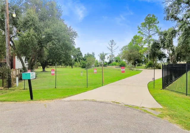 Photo 3 of Sale Pending at 4003 Country Trails St, Alvin, TX 77511 | MLS# 5786303 | Listing updated on 2026-09-11
