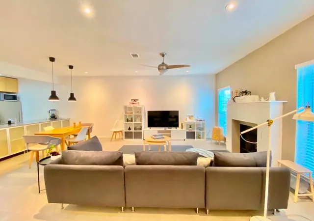 4th image of 3800 Tanglewilde St #402, Houston, TX 77063 | MLS# 83504948